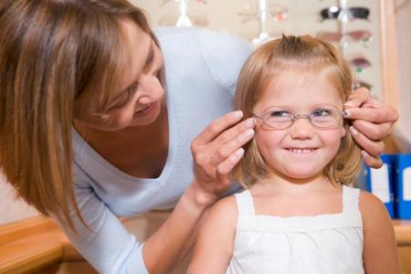 Gafas gratis en la Fundación Alain Afflelou para los niños que las necesiten