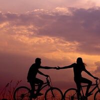 Un inspirador videoclip para viajar en bicicleta en el que han participado nómadas de todo el mundo