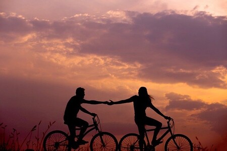 Un inspirador videoclip para viajar en bicicleta en el que han participado nómadas de todo el mundo