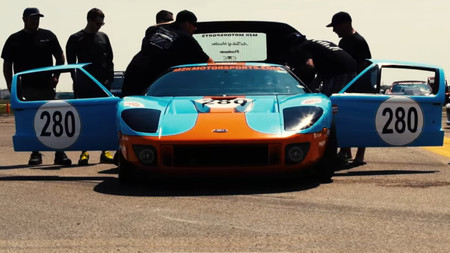 Un Ford GT salvajemente modificado alcanza 473 km/h en la absurda pero irresistible Texas Mile