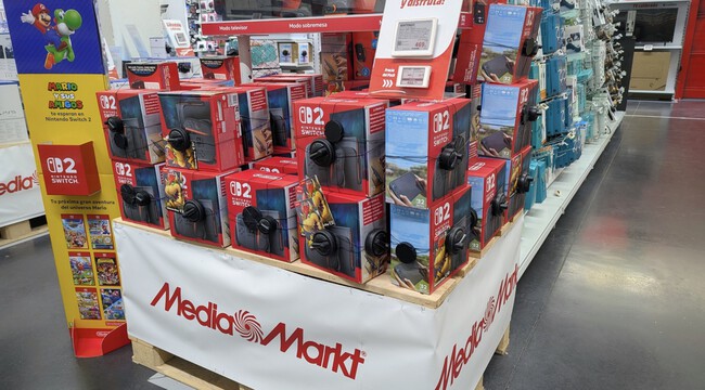 Consola rebajada y un juego gratis (a elegir entre cuatro opciones). Así es la nueva promo de MediaMarkt en Nintendo Switch 2