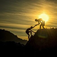 Largas jornadas de trabajo, difícil conciliación y miedo a pedir baja: la cruda realidad diaria del autónomo