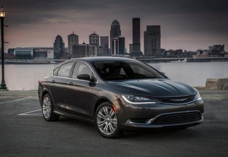 Chrysler lanza garantía por 7 años o 100,000 kilómetros 