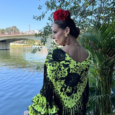 Estas alpargatas color verde aceituna están hechas en España y son un must para no sufrir por el dolor de pies en la Feria de Abril 