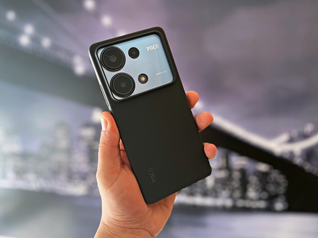 Llevar el móvil sin funda es una mala idea. No quitarla nunca, también. Por qué deberías quitar la funda de vez en cuando