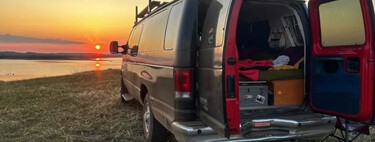 Cama, energía, cables o almacenamiento: lo que aprendieron viviendo en su camper no tiene nada que ver con su diseño inicial