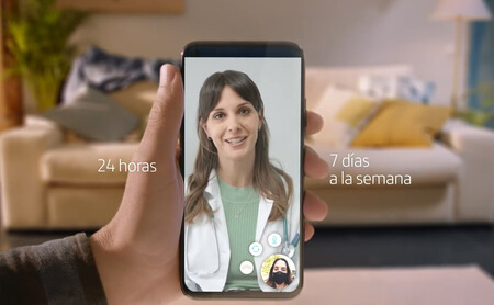 Movistar entra en la telemedicina con consultas remotas, análisis de síntomas por IA y planes personalizados para ponerse en forma