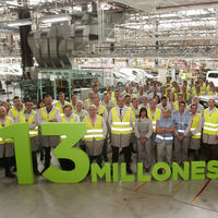 ¡De Vigo a Japón! Ayer salió el vehículo 13 millones de la planta de PSA en Vigo 