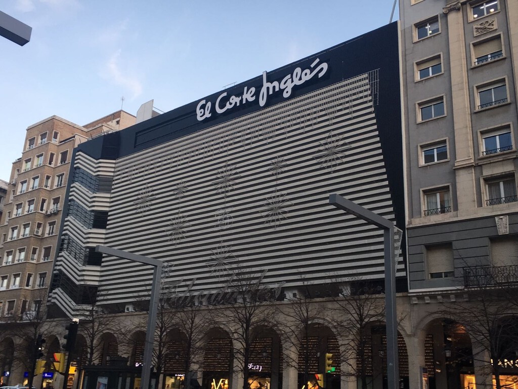 ¡Solo queda 1 día! El Corte Inglés deja a precio increíble estas Smart TVs con descuentos de hasta el 48%: paneles OLED, Neo QLED y mucho más