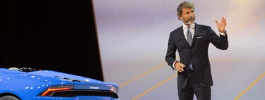 “No pagarías 200,000 euros por un Apple Watch. Por un reloj analógico sí”: el CEO de Lamborghini no cree en los deportivos eléctricos