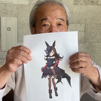 Un ferviente seguidor japonés de la hípica se ha ganado el corazón de todos gracias a su fanatismo sobre el anime de las mujeres caballo