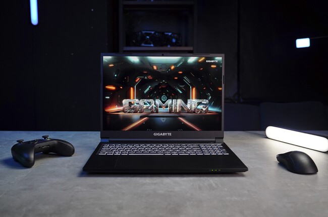 Oferta portátil gaming Gigabyte en PcComponentes