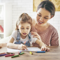 El Ministerio de Igualdad creará una red de cuidadores para la conciliación de familias con hijos menores de 14 años