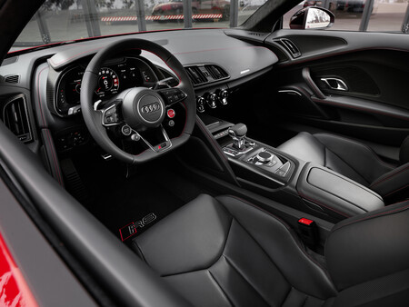 Audi R8 V10 performance RWD