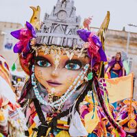 Del Galeras a la Séptima: el Carnaval de Negros y Blancos llega a Bogotá para transformar a la Plaza de Bolívar un escenario andino desbordado de color y patrimonio 