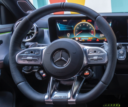 Mercedes-AMG A45 S volante