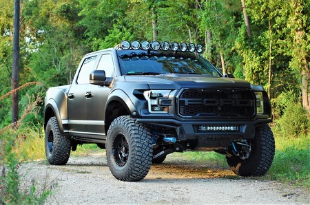 La Ford F-150 Raptor by PaxPower con sus 758 hp te costará un millón menos que la Hennessey Velociraptor