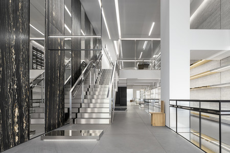 Abre en la calle José Ortega y Gasset de Madrid la nueva boutique de Celine, diseñada por Hedi Slimane