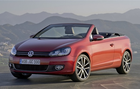 Volkswagen Golf Cabrio rojo
