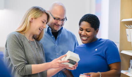 Apple extiende sus pruebas internas de Apple Pay Cash a los empleados de sus tiendas