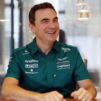 Adiós al diseñador de los coches de F1 de Fernando Alonso. Despido fulminante de Aston Martin tras un año horrible 