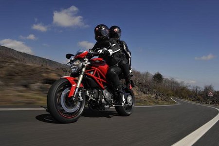 Ducati Monster 1100 EVO