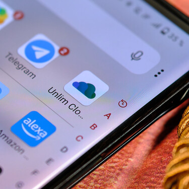 Google Fotos es historia: guarda todas tus fotos y vídeos con UnLim, una nube basada en Telegram para Android  