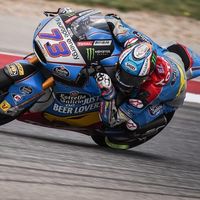 Álex Márquez hace el mejor tiempo en una igualada Moto2 con 16 pilotos dentro del mismo segundo