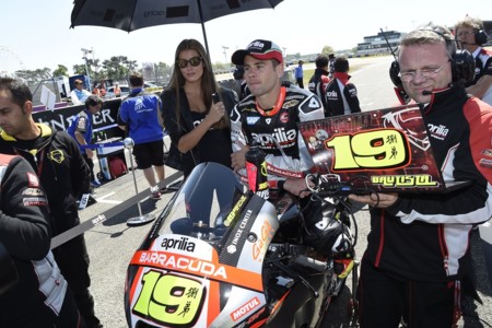 Ya es oficial, Álvaro Bautista ficha por el Aspar Team y llevará una Ducati Desmosedici GP16