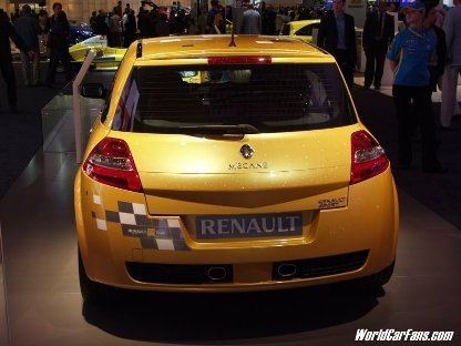 Renault Megane F1 Team R26