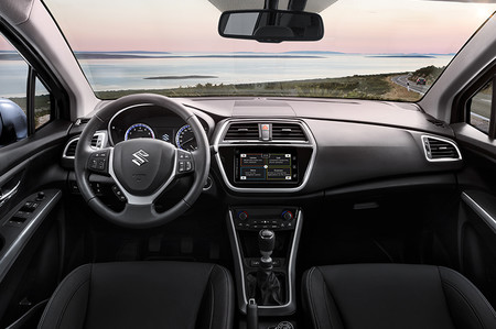 Suzuki S Cross 04 Interior