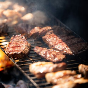 Los accesorios de barbacoa que te harán quedar de lujo con familia y amigos, a partir de 25 euros 