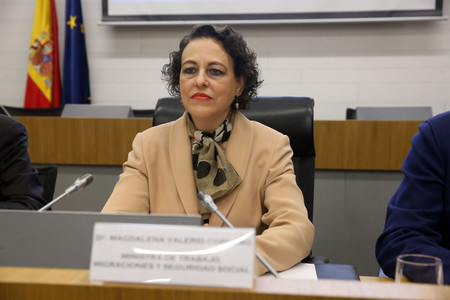 Trabajo no descarta la subida del SMI a 1.000 euros en 2020