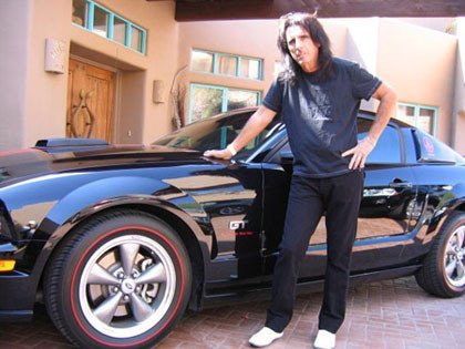 Alice Cooper vende su Mustang GT en eBay