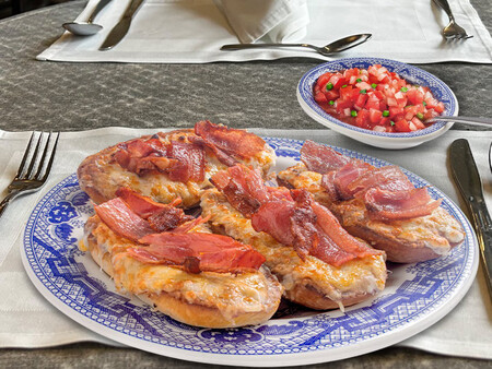 Jovenes Molletes