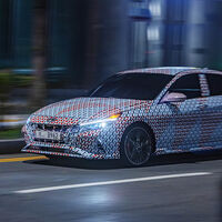 El Hyundai Elantra N de 280 CV nos pone los dientes largos con este aperitivo antes de su presentación