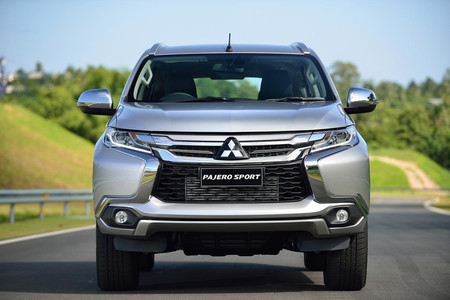 Mitsubishi Montero Sport 4