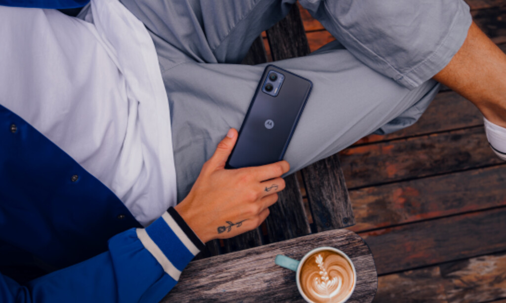 Olvídate de Xiaomi o Apple: este Motorola tiene todo lo que necesitas y por menos de 220 euros 