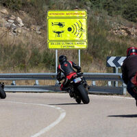 La DGT avisa: ver la Champions en la tele e irse a dormir tarde puede provocar más accidentes en carretera 