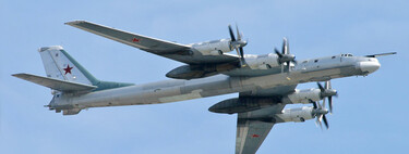 Imagens de satélite confirmam: a Ucrânia partiu ao meio um insubstituível bombardeiro Tu-95 da Rússia 