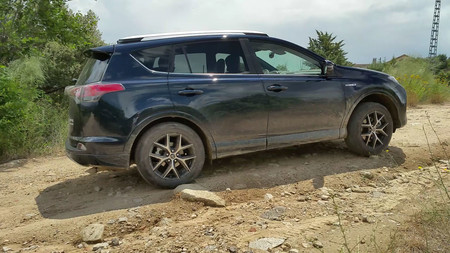 Toyota Rav4 Hybrid 38