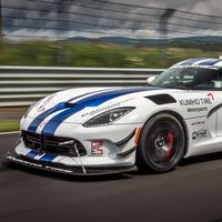 "7:01": Lo que no viste del récord del Dodge Viper ACR en Nürburgring en 24 minutos de documental
