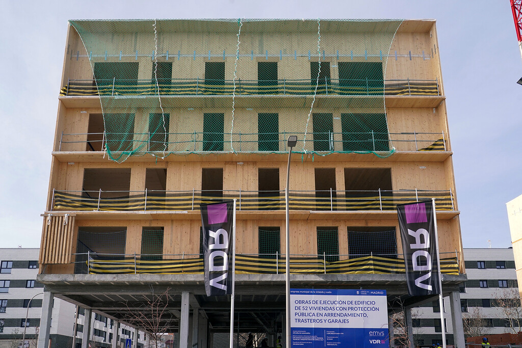 Madrid necesita construir miles de viviendas cuanto antes. Así que ya está probando módulos prefabricados de madera