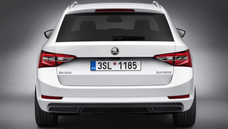 Škoda Superb Combi 2015