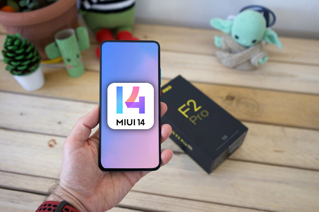 Grandes noticias: el POCO F2 Pro va a actualizarse a MIUI 14 de forma oficial y no tendremos que esperar demasiado para ello 