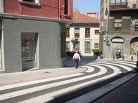 Curioso paso de peatones