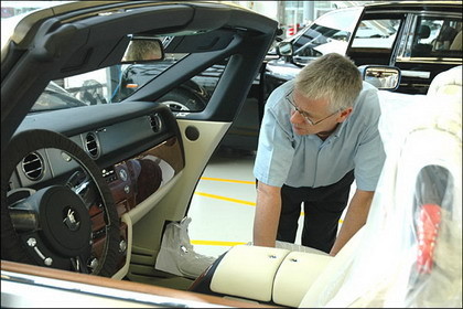 Visita a la fábrica de Rolls Royce