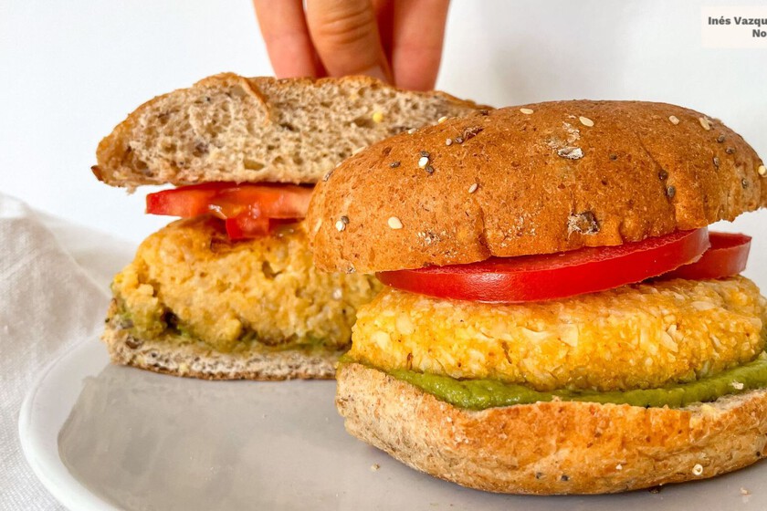 Cauliflower Burger, An Original Recipe To Eat Vegetables, Great Flavor