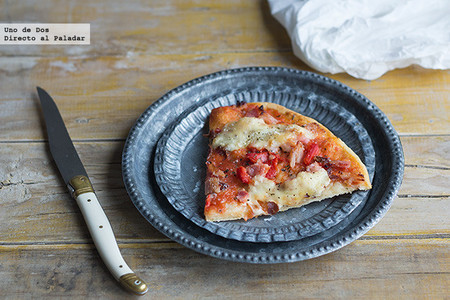 Pizza de criollo, cecina y pimiento. Receta