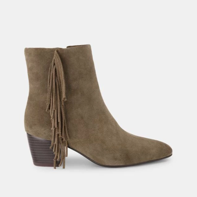Botines de mujer con tacón y flecos
